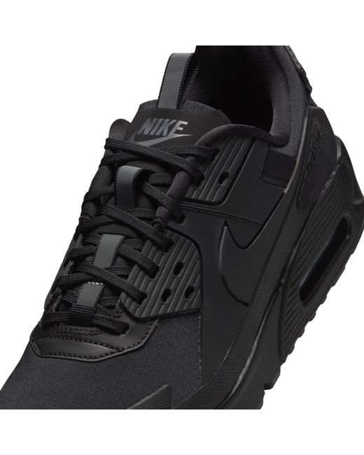 Nike Black Low-Top Trainers for men