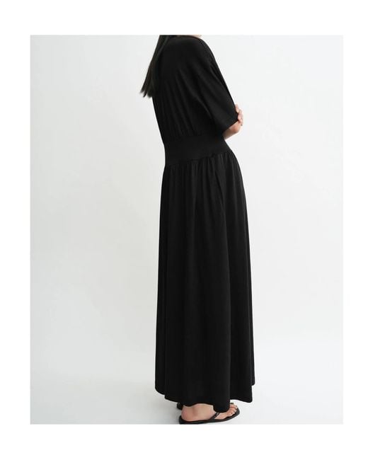 Totême  Black Short-Sleeve Pleated Midi Dress