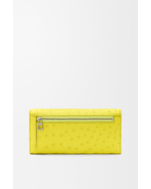 Loewe Yellow Pebble Wallet On Chain