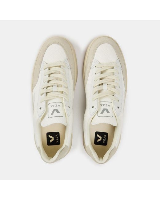 Veja White Simple And Versatile Shoes