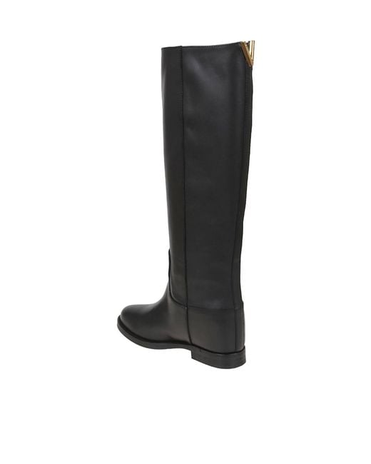 Via Roma 15 Black V Logo Round Toe Boots