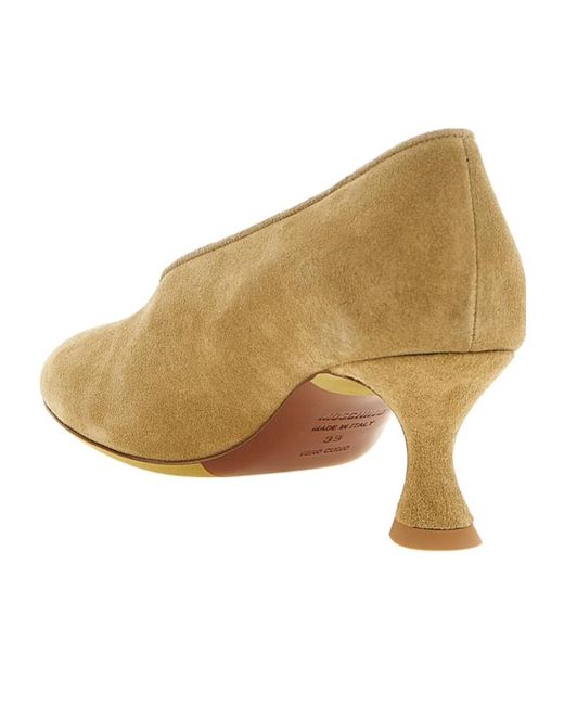 Moschino Natural Duck Pumps