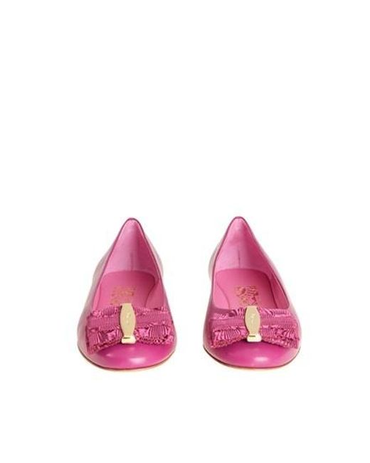 Ferragamo Pink Elinda Series Bow-Decorated Flat Shoes