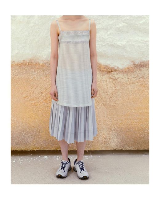 Low Classic Gray Pleated Midi Skirt