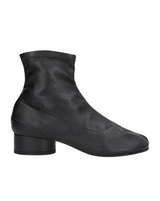 Maison Margiela Black Minimalist Solid Color Ankle Boots
