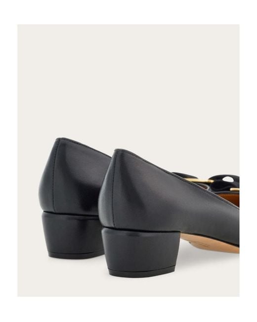 Ferragamo Brown Round Head Low-Heeled Shoes
