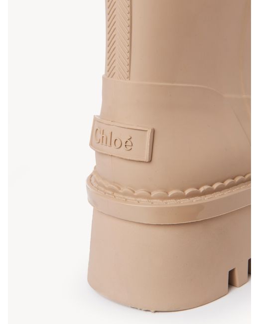 Chloé Natural Chloé Round Toe Chelsea Boots