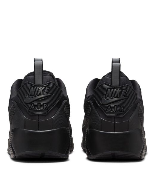 Nike Black Low-Top Trainers for men