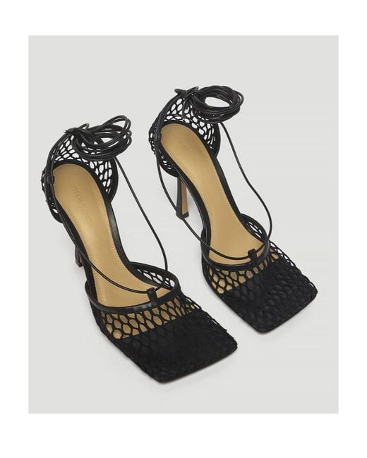 Bottega Veneta Black Stretch Leather-Trimmed Mesh Pumps