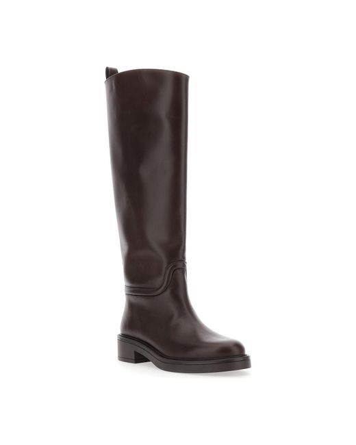 Stuart Weitzman Brown Round-Toed Boots