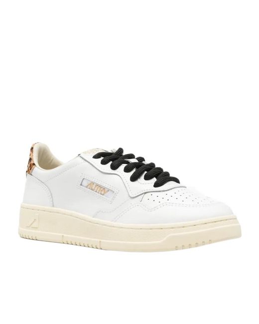 Autry White Medalist Low-Top Sneakers