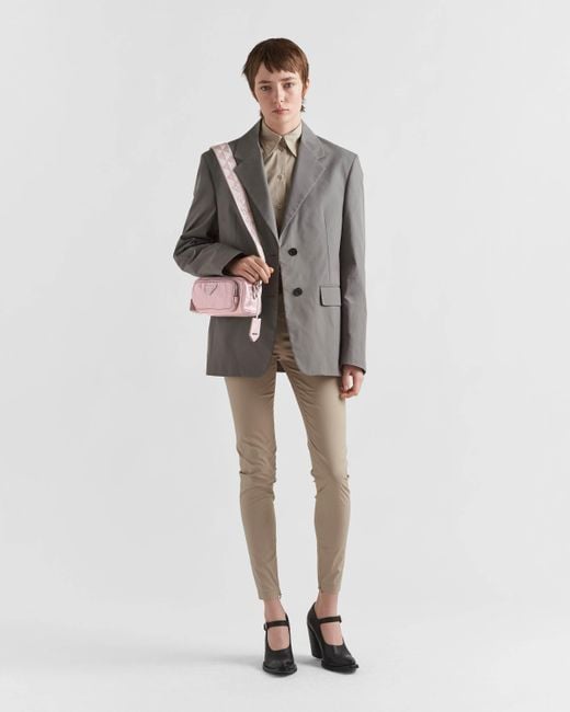Prada Logo Plaque Zipped Shoulder Bag in Pink | Lyst