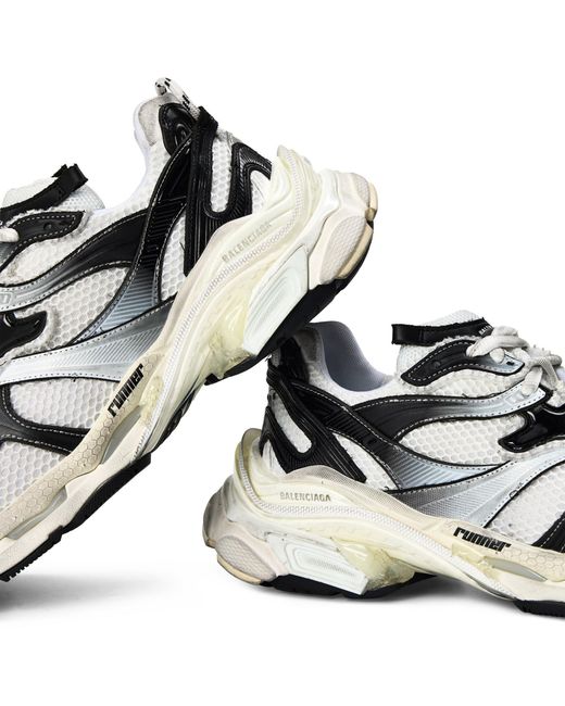 Balenciaga White Simple Sports Shoes for men