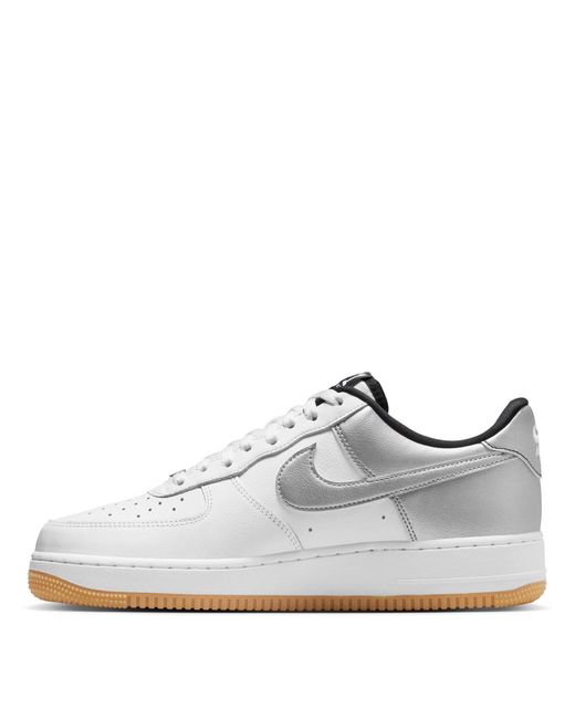 Nike White Simple Thick-Soled Shoes for men