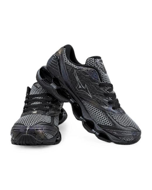 Mizuno Black Round-Toe Sneakers for men