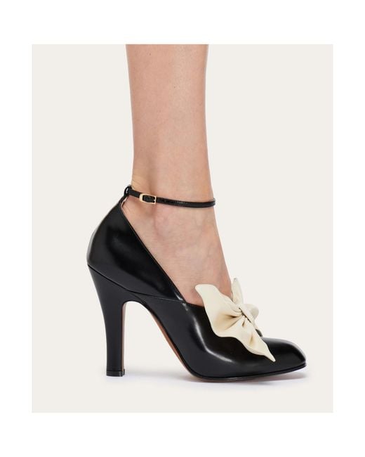 Ferragamo Black Bella