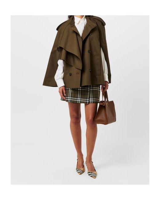 Burberry Green A Cape-Style Casual Jacket