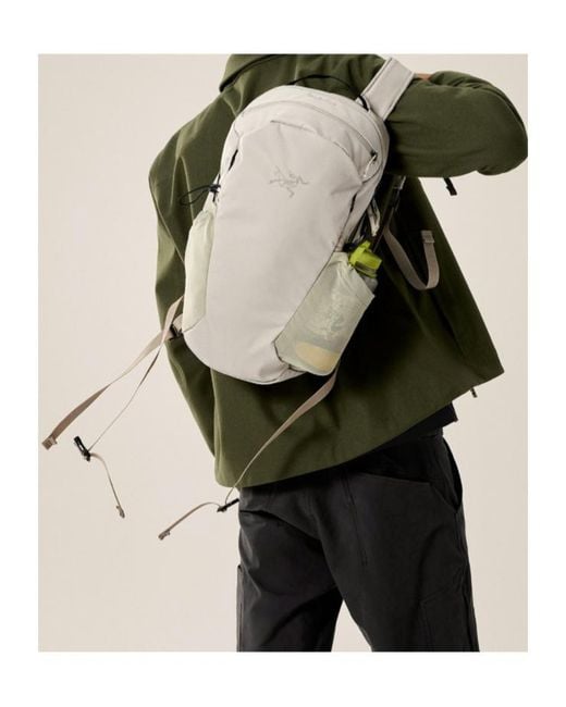 Arc'teryx Gray Mantis 16 Backpack for men