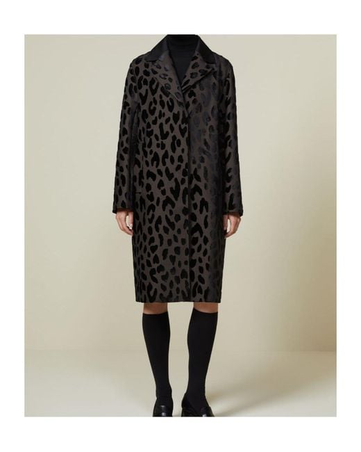 Max Mara Black Atelier Single-Breasted Spotted Velvet Coat