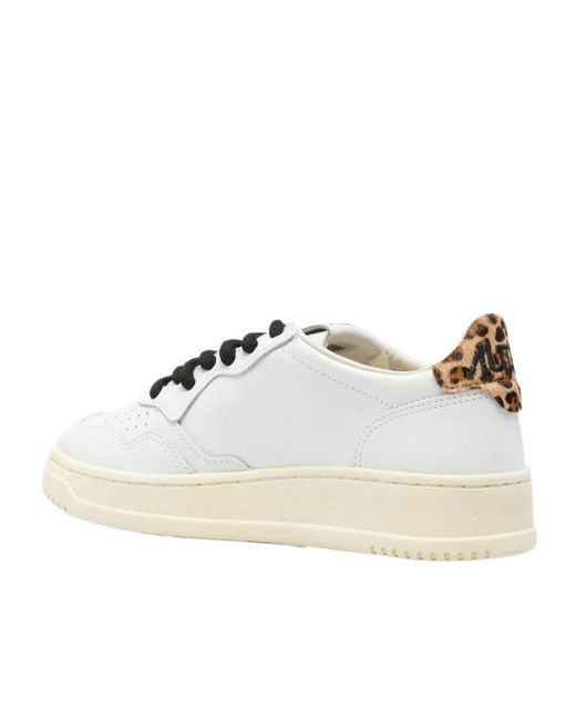 Autry White Medalist Low-Top Sneakers