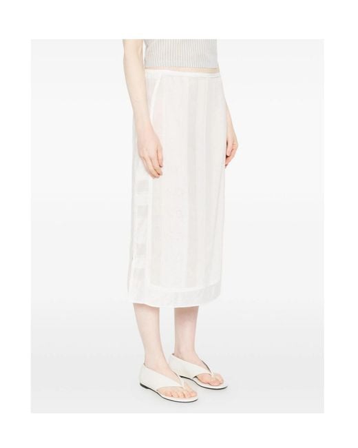 Low Classic White Layered Midi Skirt