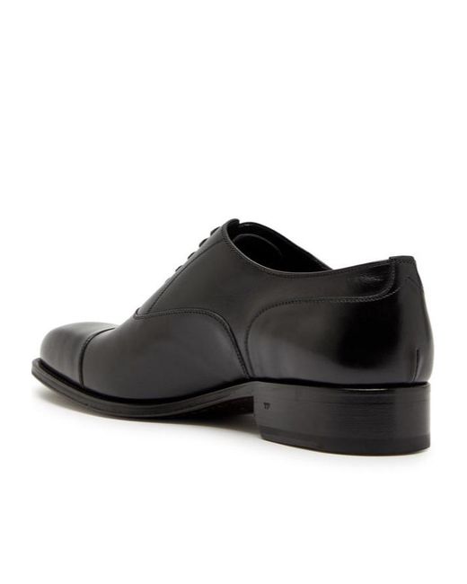 Tom Ford Black Round Toe Lace-Up Shoes for men