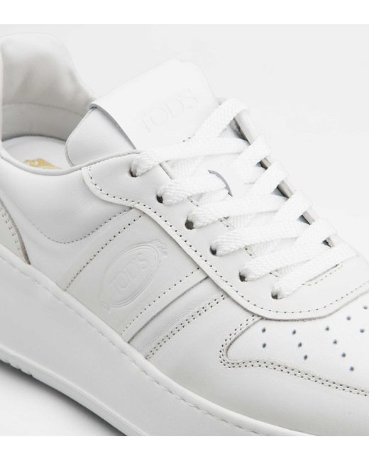 Tod's White Round-Toe Lace-Up Sneakers