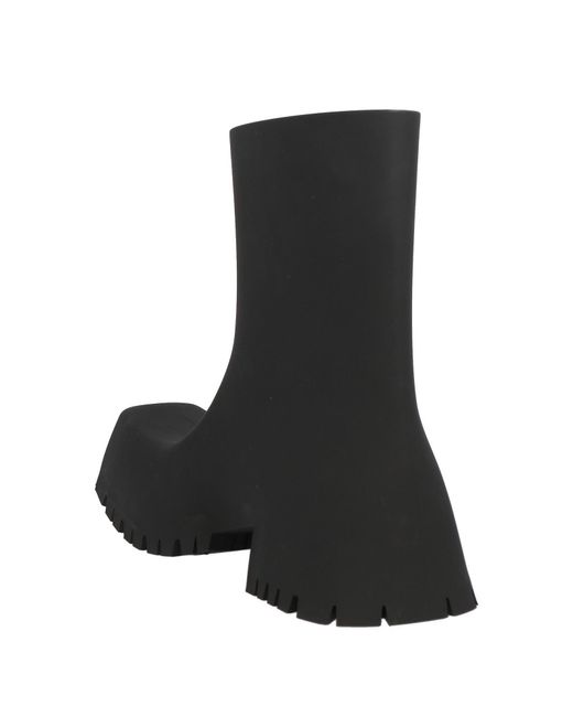 Balenciaga Black Fashionable Platform Square-Toe Boots