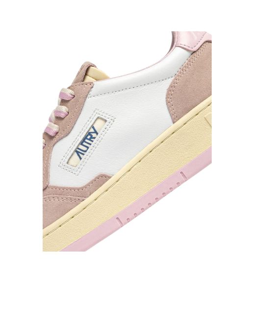 Autry Pink Medalist Low-Top Sneakers
