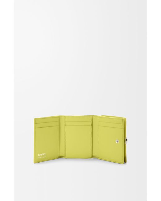 Loewe Yellow Portefeuille À Trois Volets Pebble En Cuir De Veau Nappa Brillant