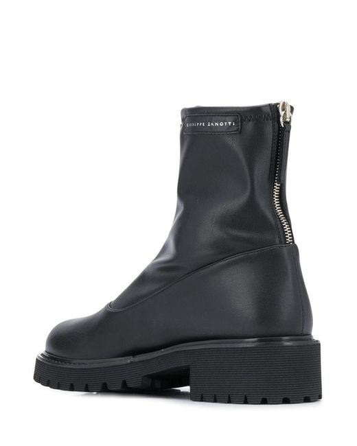Giuseppe Zanotti Black Front Zipper And Ankle Boots