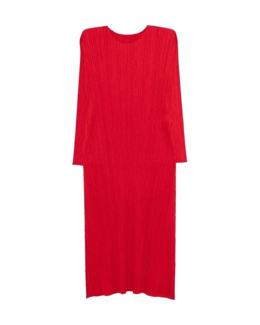 open lace back dress MONTHLY COLORS : NOVEMBER Cap-sleeved Dress Red  The official ISSEY MIYAKE  ONLINE STORE