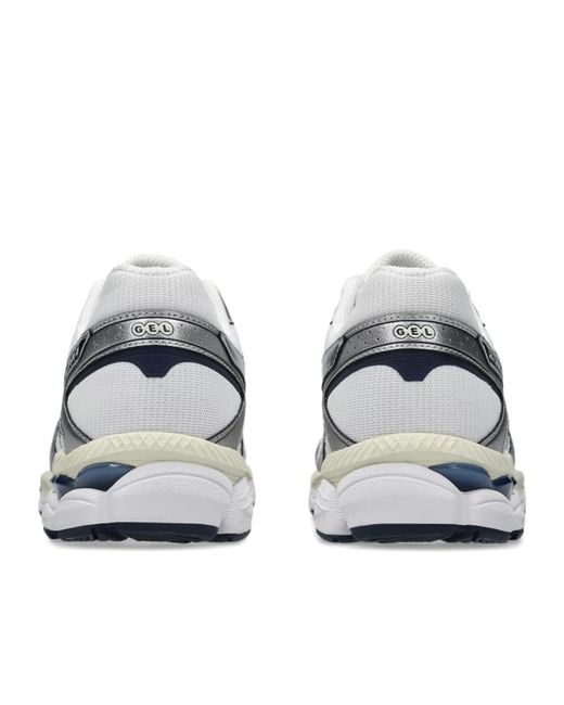Asics Gray Gel Cumulus 16 Sneakers for men