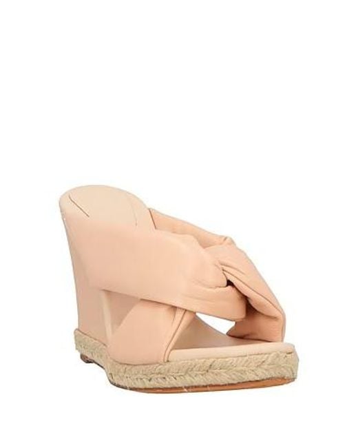 Chloé Natural Round-Toe Wedge Leather Sandals