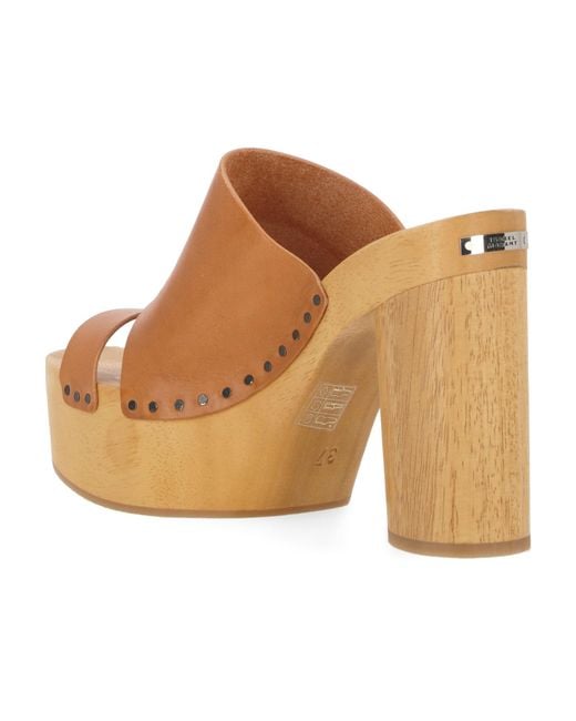 Isabel Marant Brown Hyun Round Toe Clogs