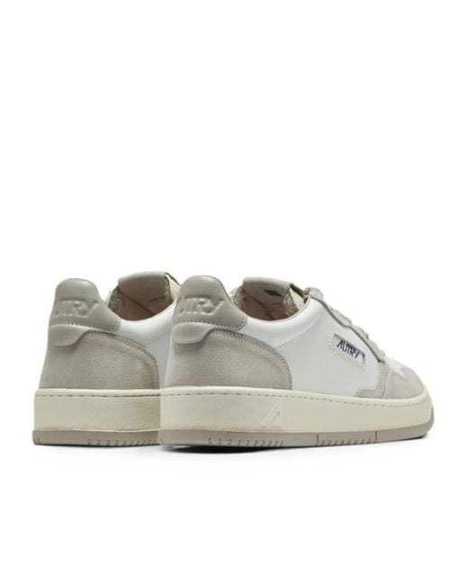 Autry White Medalist Logo Patch Low-Top Sneakers for men