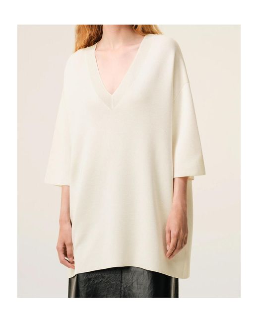 AMI White Ami Short-Sleeve V-Neck Knitted Top
