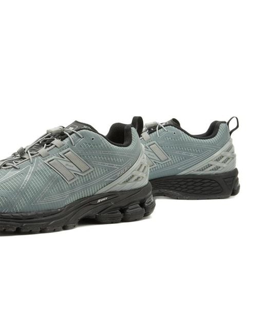 New Balance Gray Scarpa Lifestyle Low-Top Sneakers for men