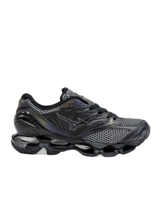 Mizuno Black Round-Toe Sneakers for men