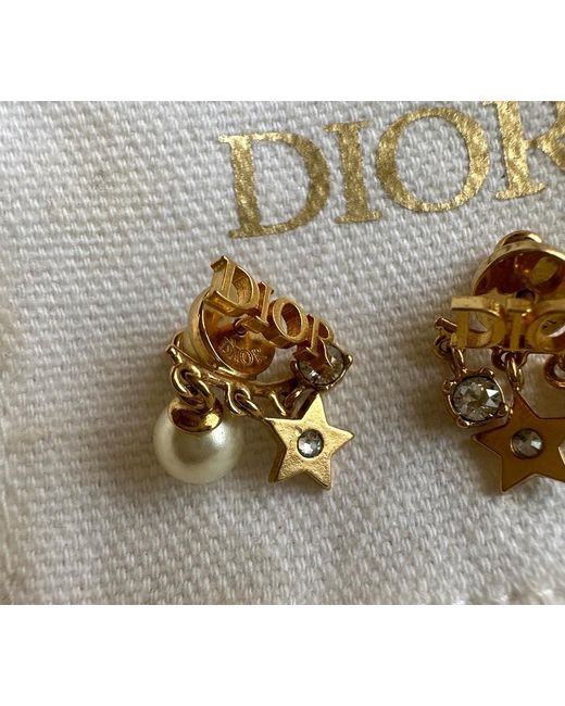 Dior White Dio(R)Evolution Earrings