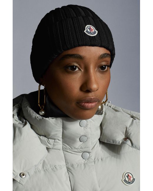 Moncler Black Logo Patch Knitted Beanie