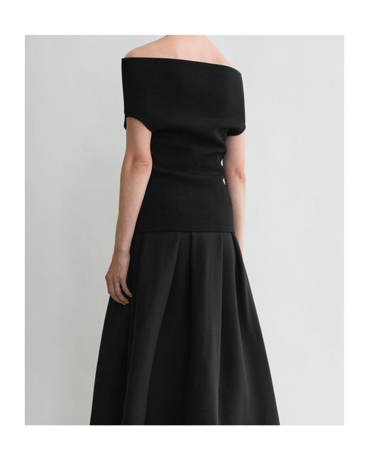 Totême  Black Totême Off-Shoulder Knitted Top