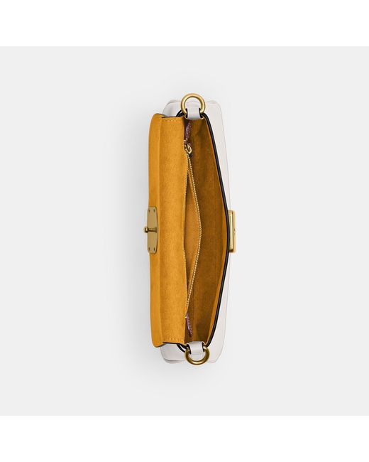COACH White Casual Versatile Shoulder Bag