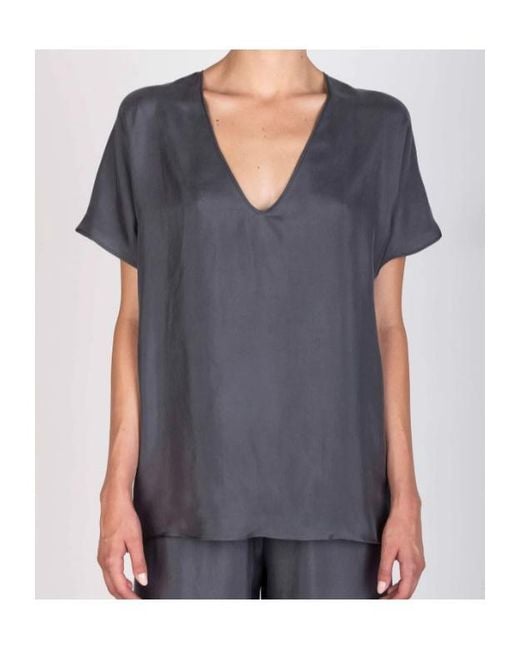Alysi Gray V-Neck Short-Sleeve Top