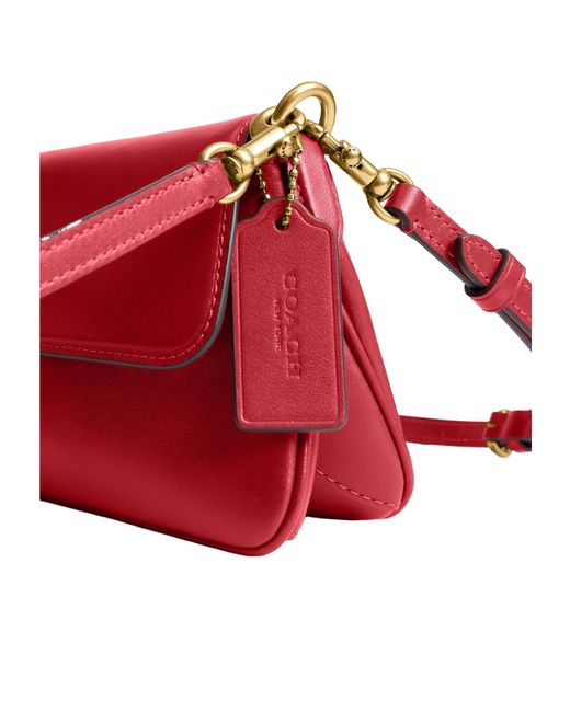 COACH Red Solid Color Shoulder Bag