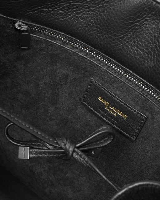 Saint Laurent Black Le 5 À 7 Bea Logo Plaque Tote Bag