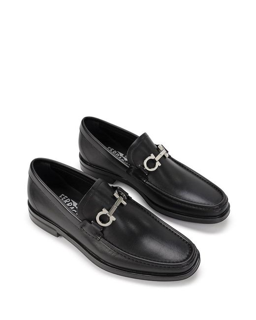 Ferragamo Black Logo Buckle Business Casual Shoes for men