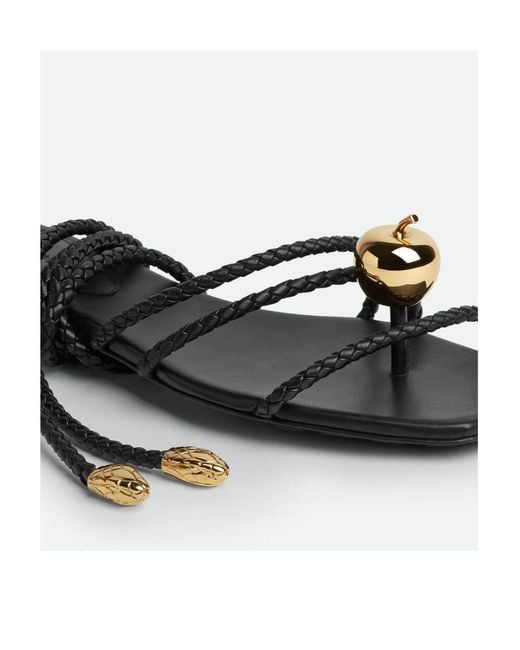 Bottega Veneta Adam Flat Sandals in Black | Lyst