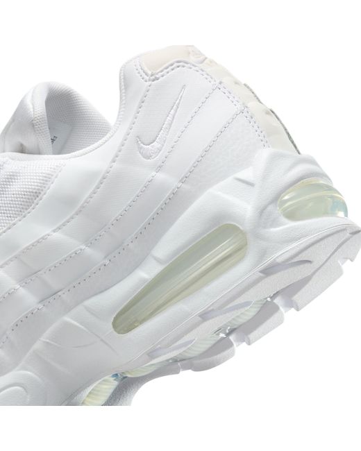 Nike White Retro Air-Cushioned Running Shoes for men