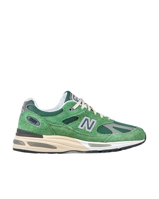 New Balance Green 991V2 Lace-Up Sneakers for men